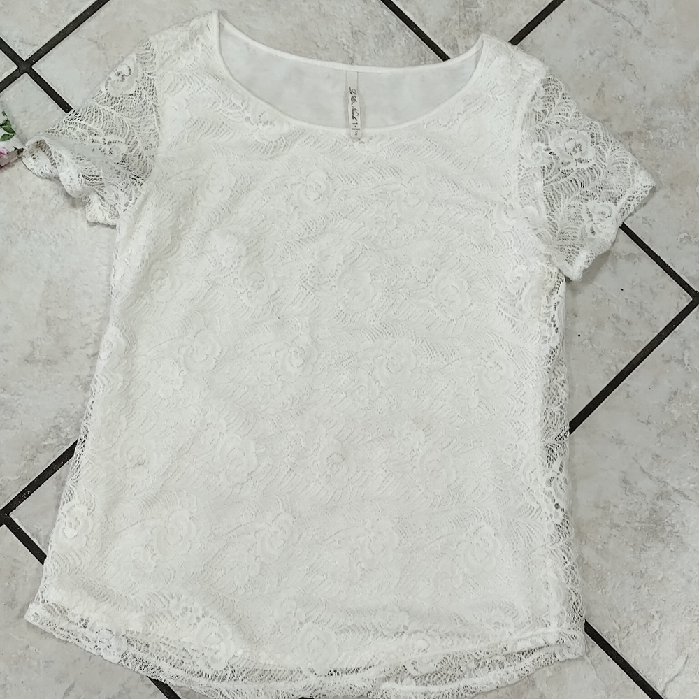 Elegant White Lace Top